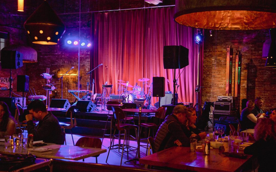 icon-events-atmosphere-dada-gastropub-111425-sioux-falls-40