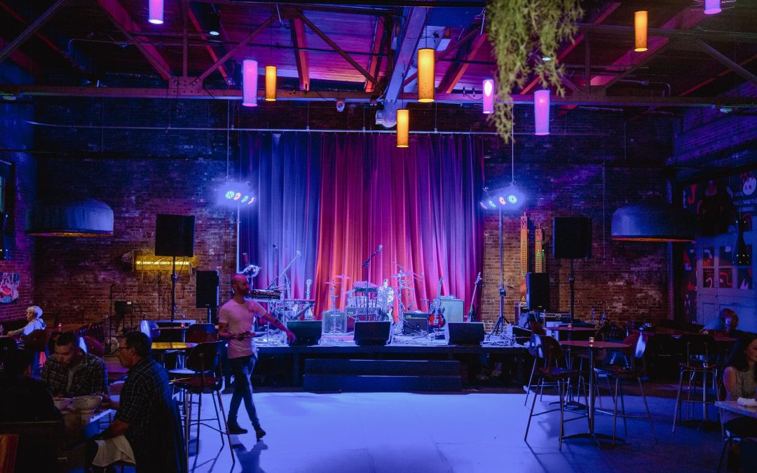 icon-events-atmosphere-dada-gastropub-111425-sioux-falls-45