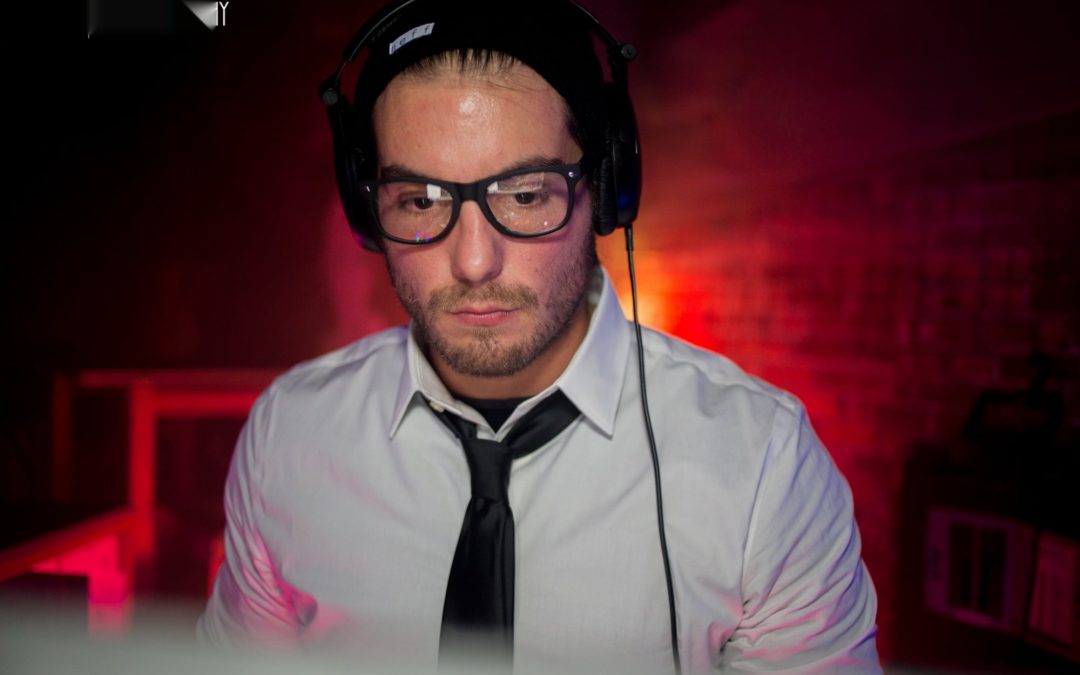 icon-events-concerts-black-lights-white-clothes-2014-080725-sioux-falls-14-cleaned