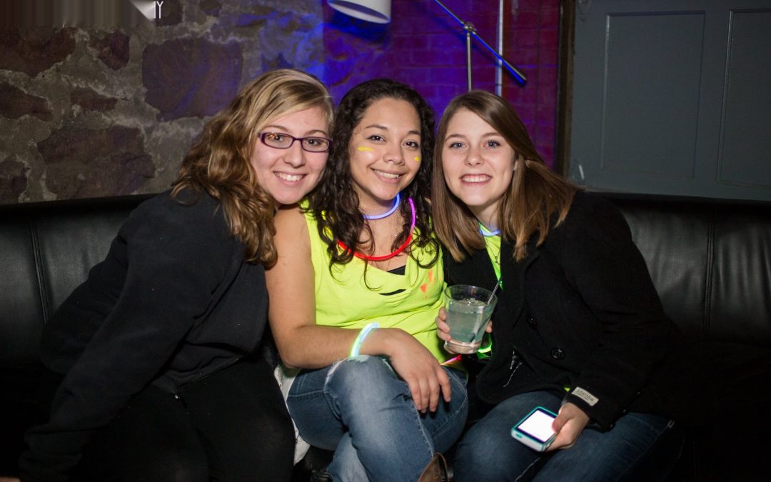 icon-events-concerts-black-lights-white-clothes-2014-080725-sioux-falls-17-cleaned