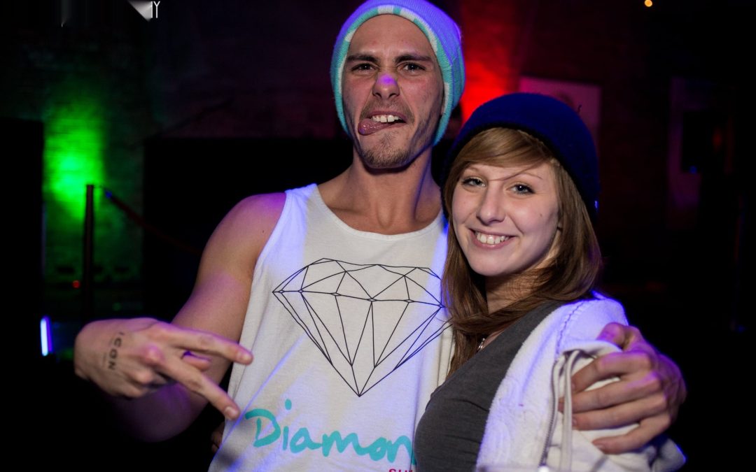 icon-events-concerts-black-lights-white-clothes-2014-080725-sioux-falls-29-cleaned