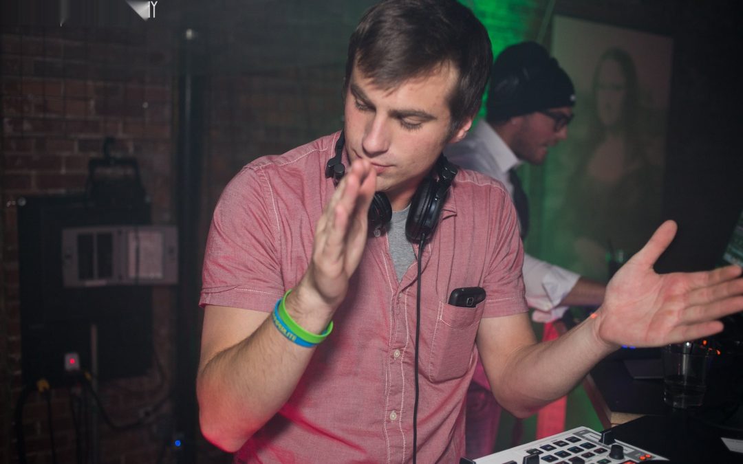 icon-events-concerts-black-lights-white-clothes-2014-080725-sioux-falls-32-cleaned