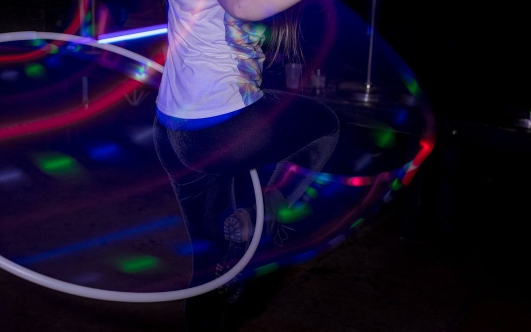 icon-events-concerts-black-lights-white-clothes-2014-080725-sioux-falls-60-cleaned