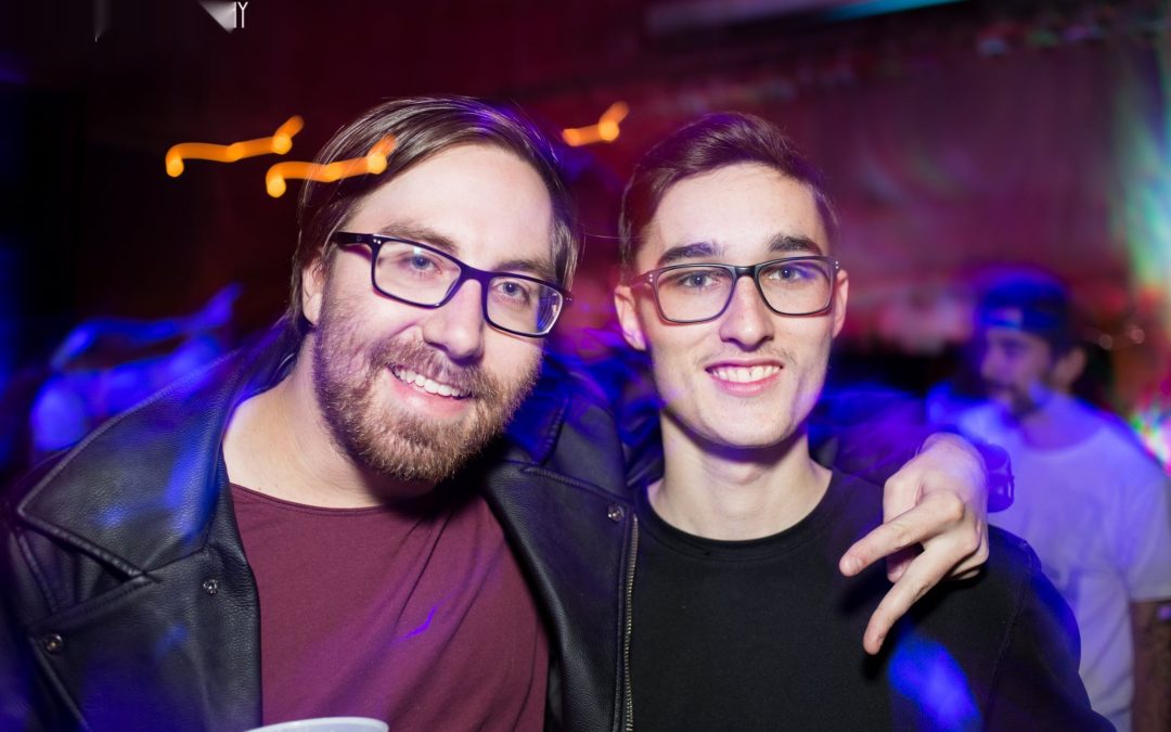 icon-events-concerts-black-lights-white-clothes-2014-080725-sioux-falls-85-cleaned