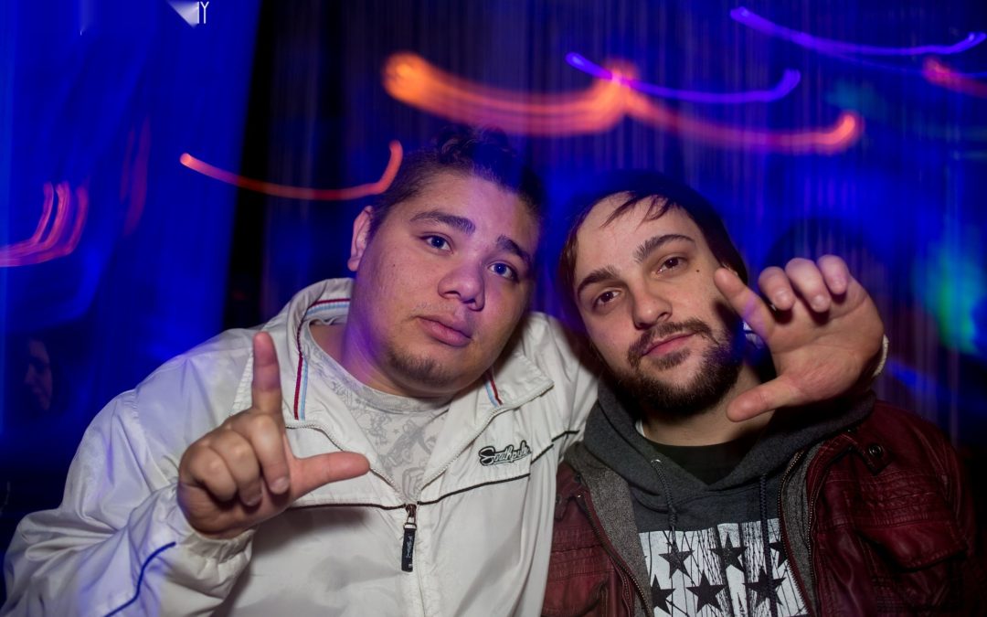 icon-events-concerts-black-lights-white-clothes-2014-080725-sioux-falls-88-cleaned