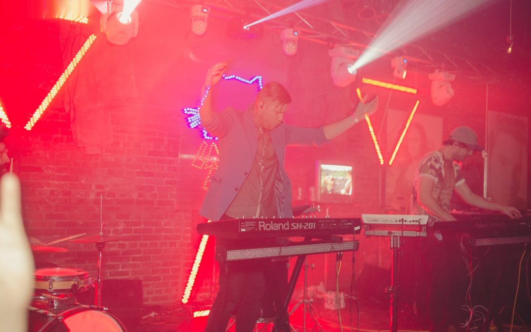 icon-events-concerts-later-babes-2014-080725-sioux-falls-39-cleaned