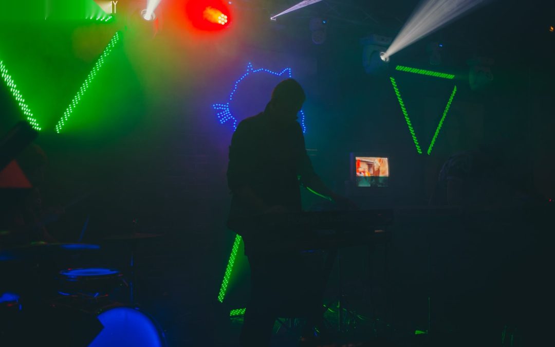 icon-events-concerts-later-babes-2014-080725-sioux-falls-40-cleaned