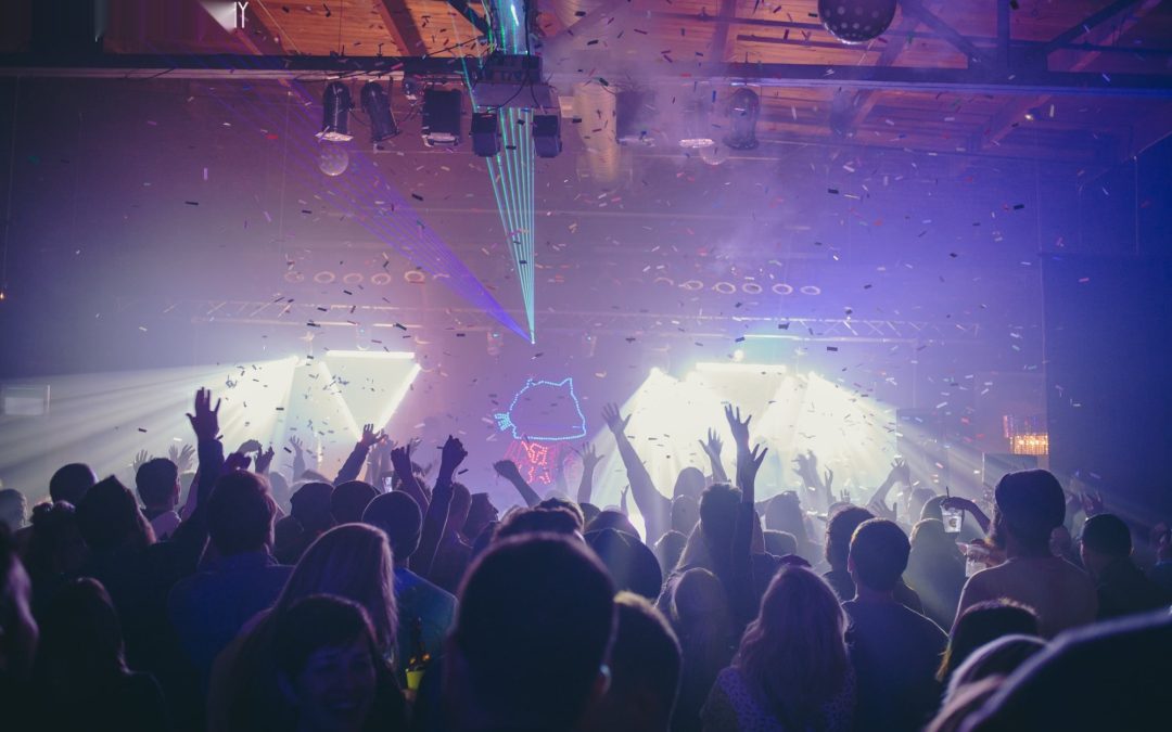 icon-events-concerts-later-babes-2014-080725-sioux-falls-48-cleaned