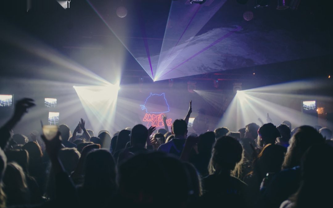 icon-events-concerts-later-babes-2014-080725-sioux-falls-52-cleaned