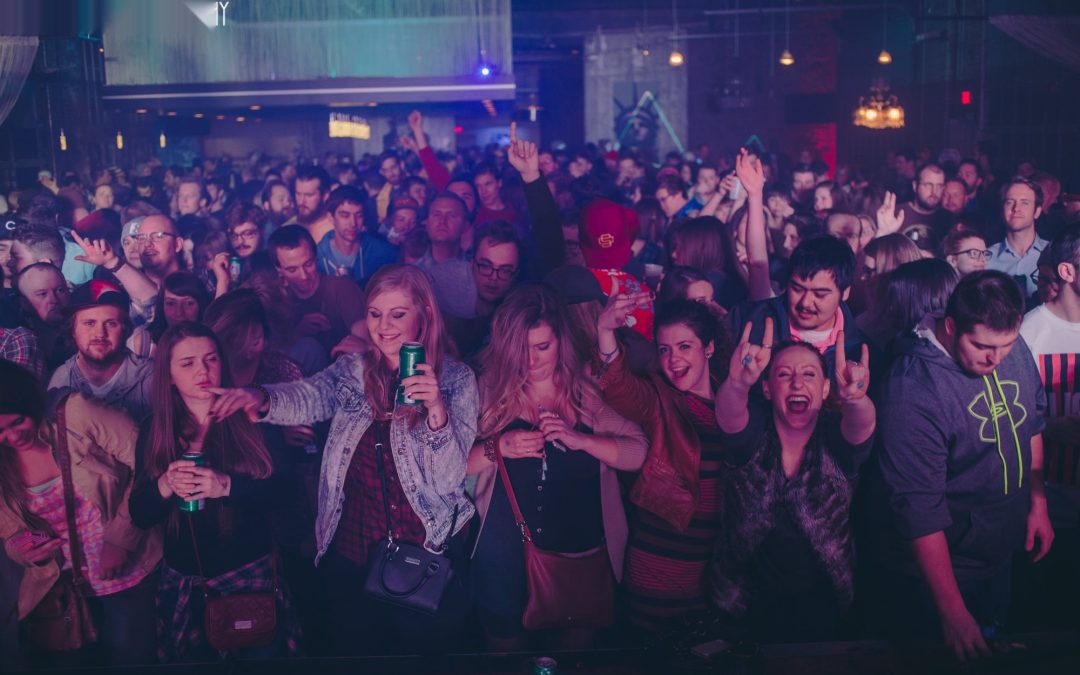 icon-events-concerts-later-babes-2014-080725-sioux-falls-66-cleaned