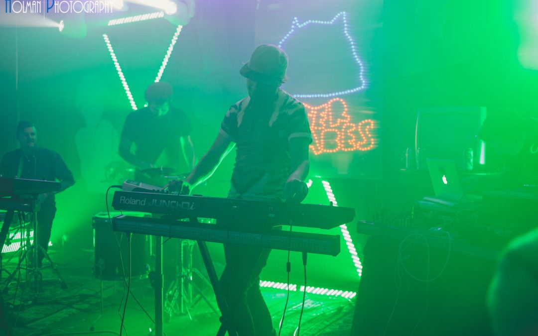 icon-events-concerts-later-babes-2014-080725-sioux-falls-68-cleaned