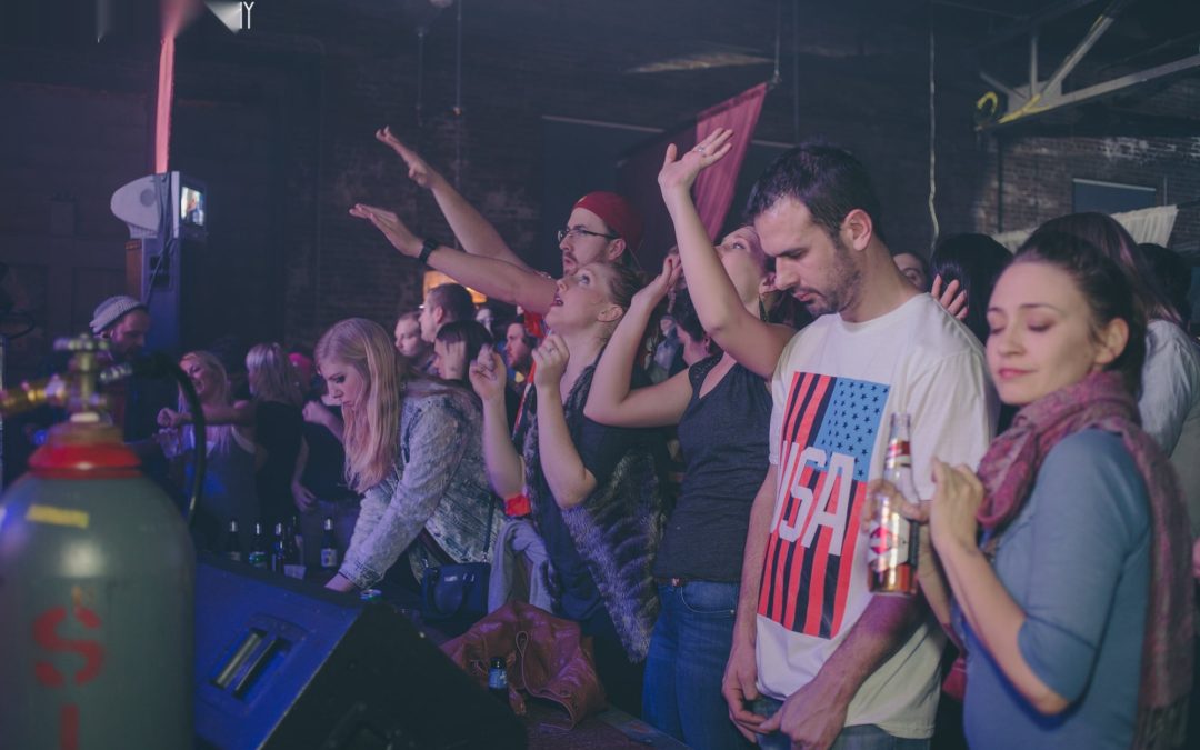 icon-events-concerts-later-babes-2014-080725-sioux-falls-69-cleaned