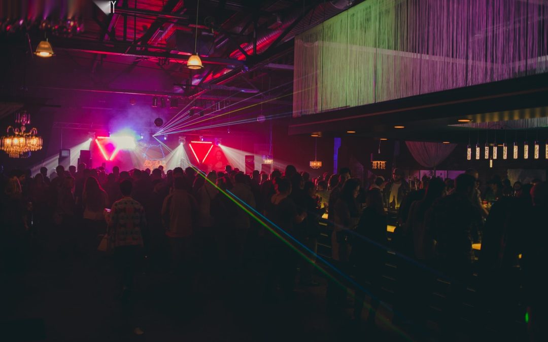 icon-events-concerts-later-babes-2014-080725-sioux-falls-74-cleaned