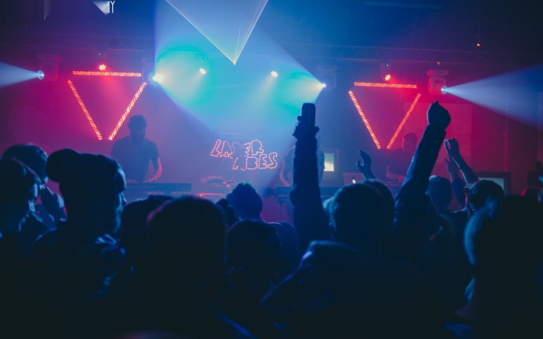 icon-events-concerts-later-babes-2014-080725-sioux-falls-81-cleaned