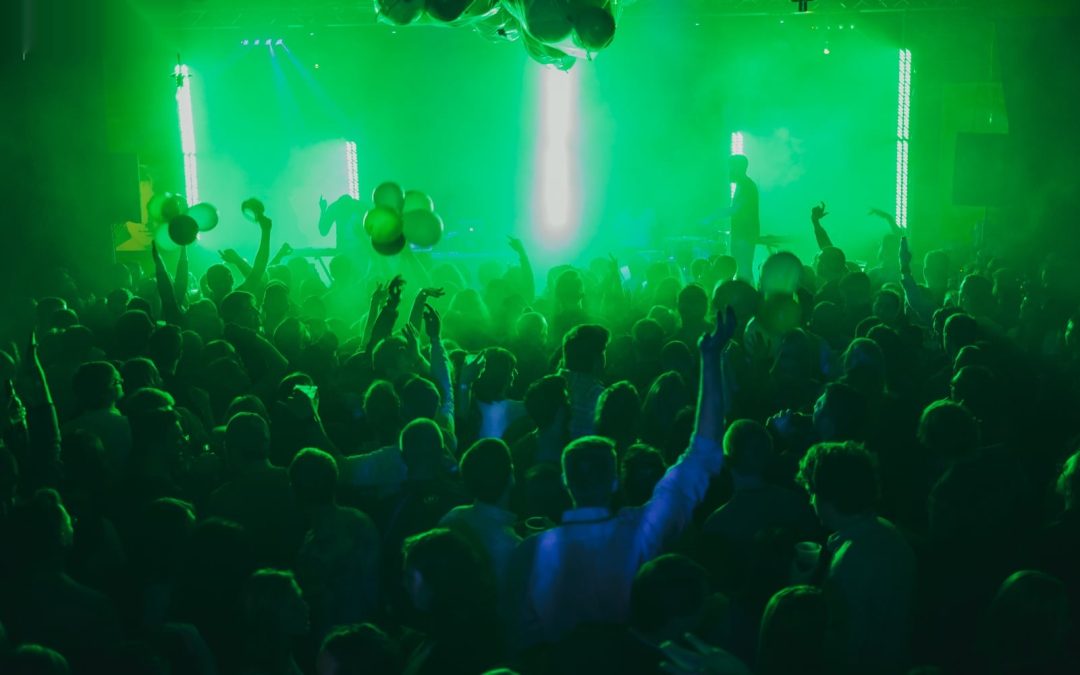 icon-events-concerts-later-babes-2016-080725-sioux-falls-14-cleaned