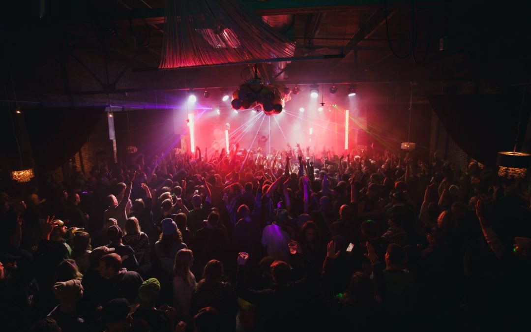 icon-events-concerts-later-babes-2016-080725-sioux-falls-17-cleaned