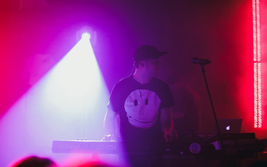 icon-events-concerts-later-babes-2016-080725-sioux-falls-21-cleaned