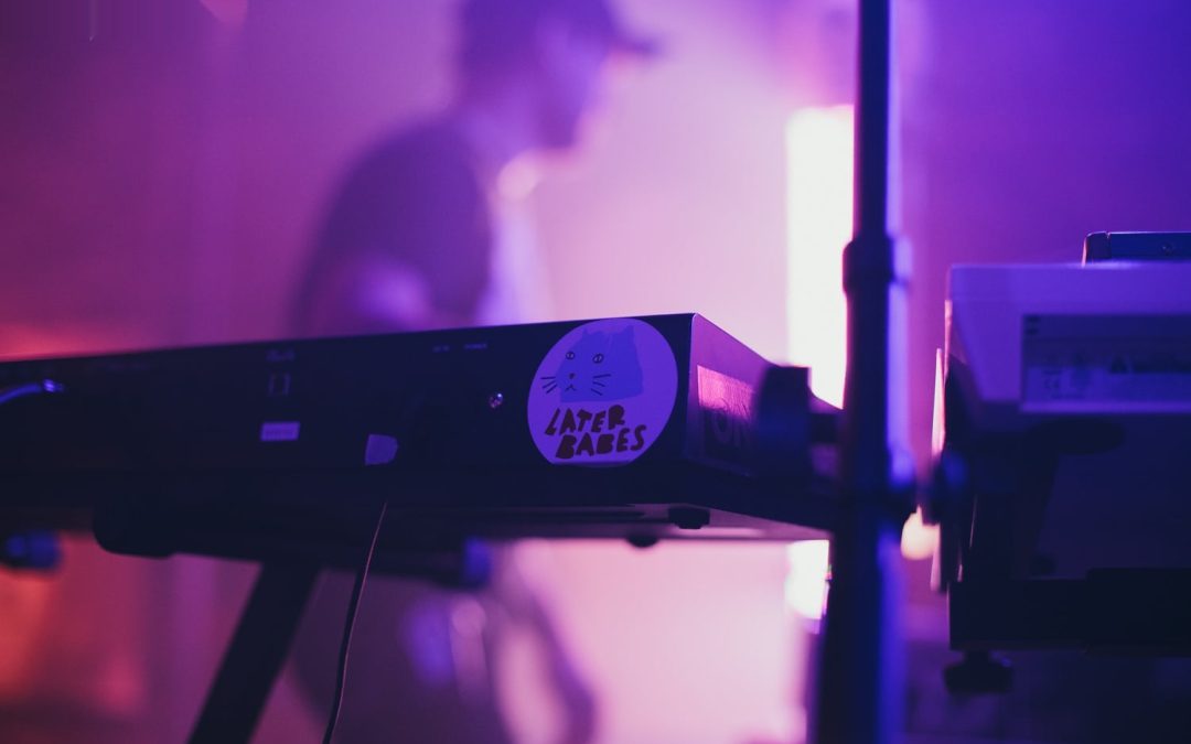 icon-events-concerts-later-babes-2016-080725-sioux-falls-25-cleaned