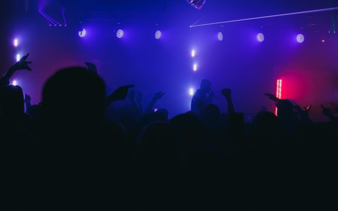 icon-events-concerts-later-babes-2016-080725-sioux-falls-27-cleaned