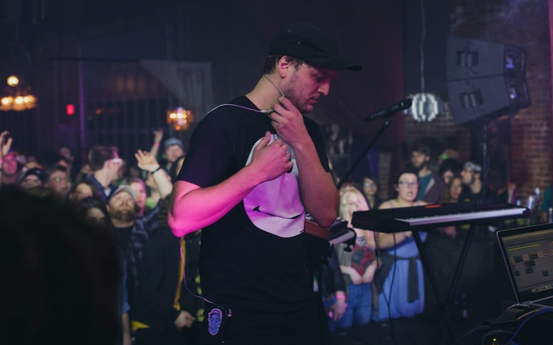 icon-events-concerts-later-babes-2016-080725-sioux-falls-38-cleaned