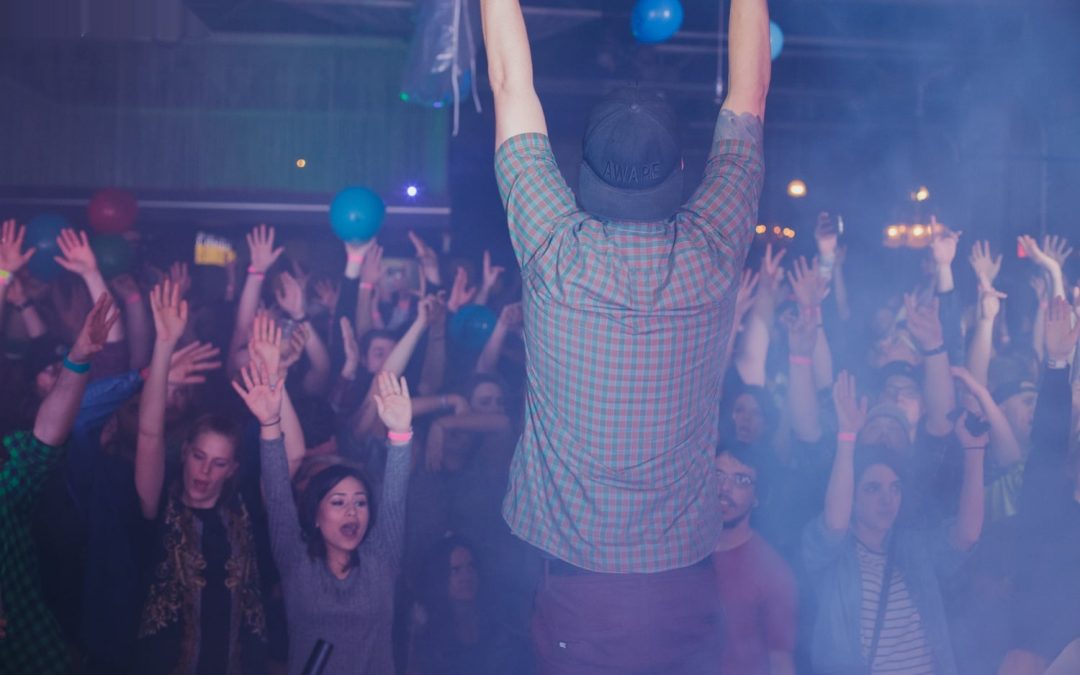 icon-events-concerts-later-babes-2016-080725-sioux-falls-43-cleaned