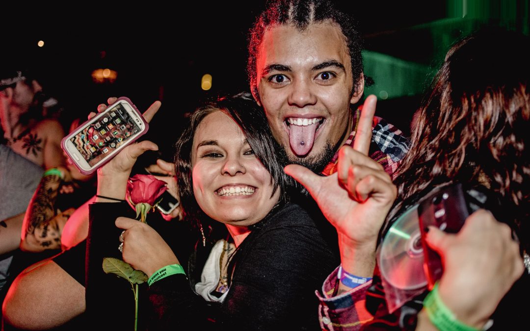 icon-events-concerts-machine-gun-kelly-2015-080725-sioux-falls-10-cleaned