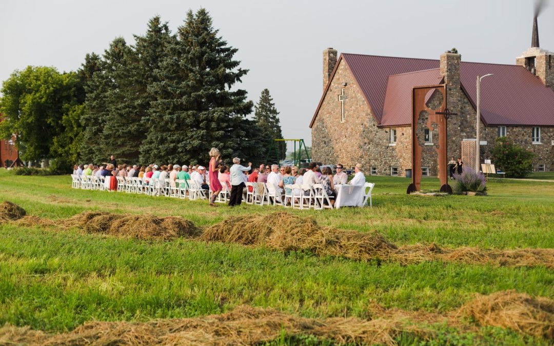 icon-events-misc-st-peter-on-the-prairie-wine-and-field-dinner-080725-sioux-falls-33-cleaned