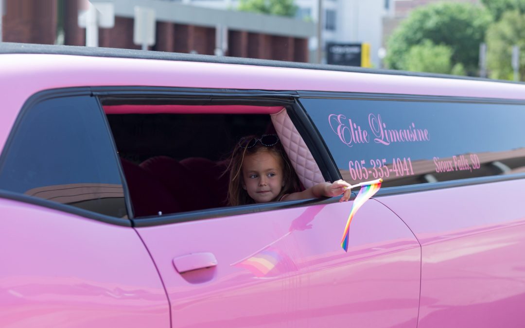 icon-events-parade-pride-parade-2022-080725-sioux-falls-03-cleaned