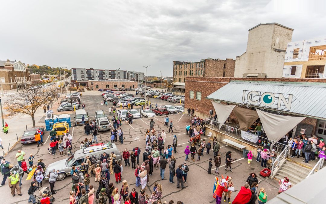 icon-events-parade-zombie-walk-2016-080725-sioux-falls-02-cleaned