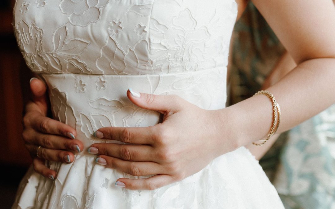 icon-events-weddings-bridal-dress-bridal-suite-sioux-falls-001-02