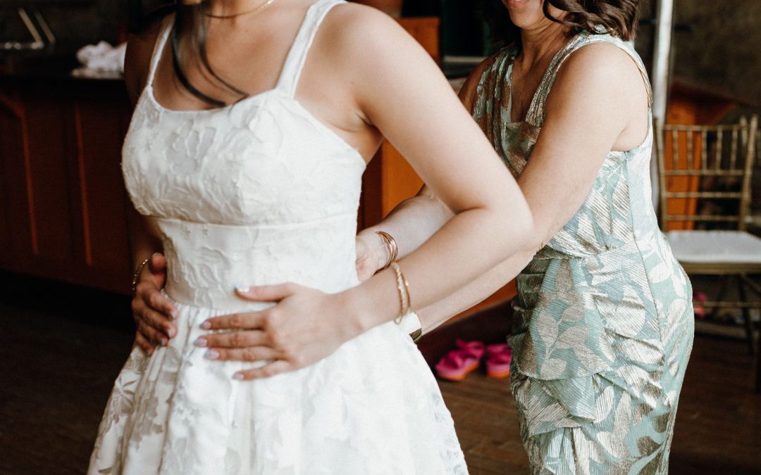 icon-events-weddings-bridal-dress-bridal-suite-sioux-falls-001-03