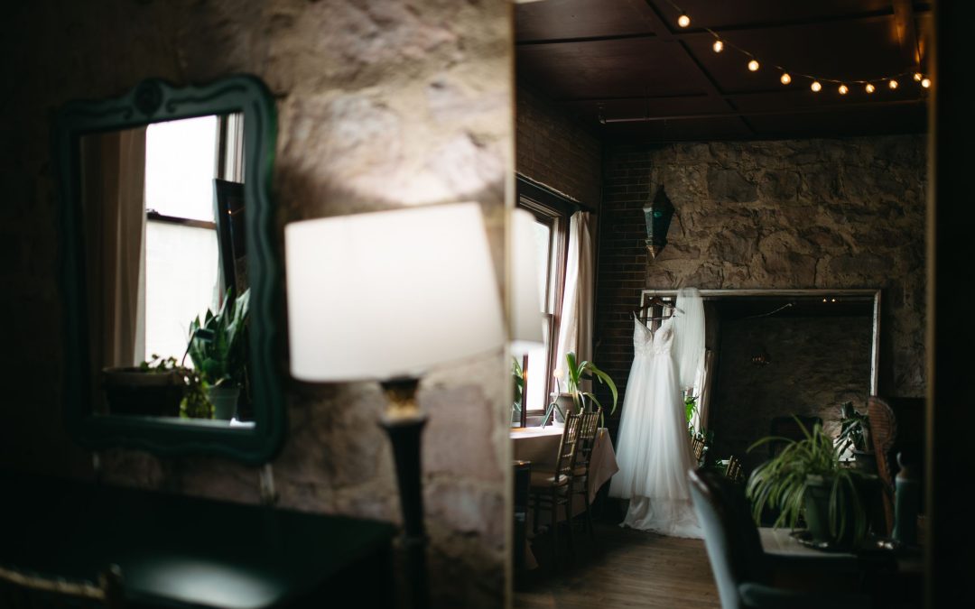 icon-events-weddings-bridal-dress-bridal-suite-sioux-falls-001