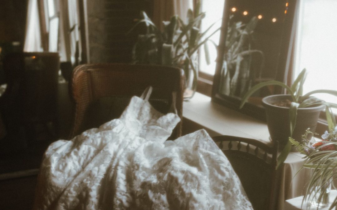 icon-events-weddings-bridal-dress-bridal-suite-sioux-falls-005