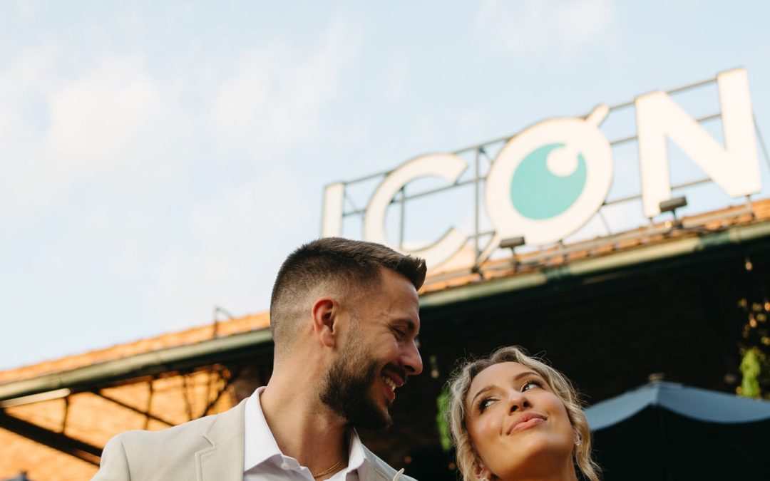 icon-events-weddings-bride-groom-portraits-christian-and-sydney-graber-icon-patio-sioux-falls-001