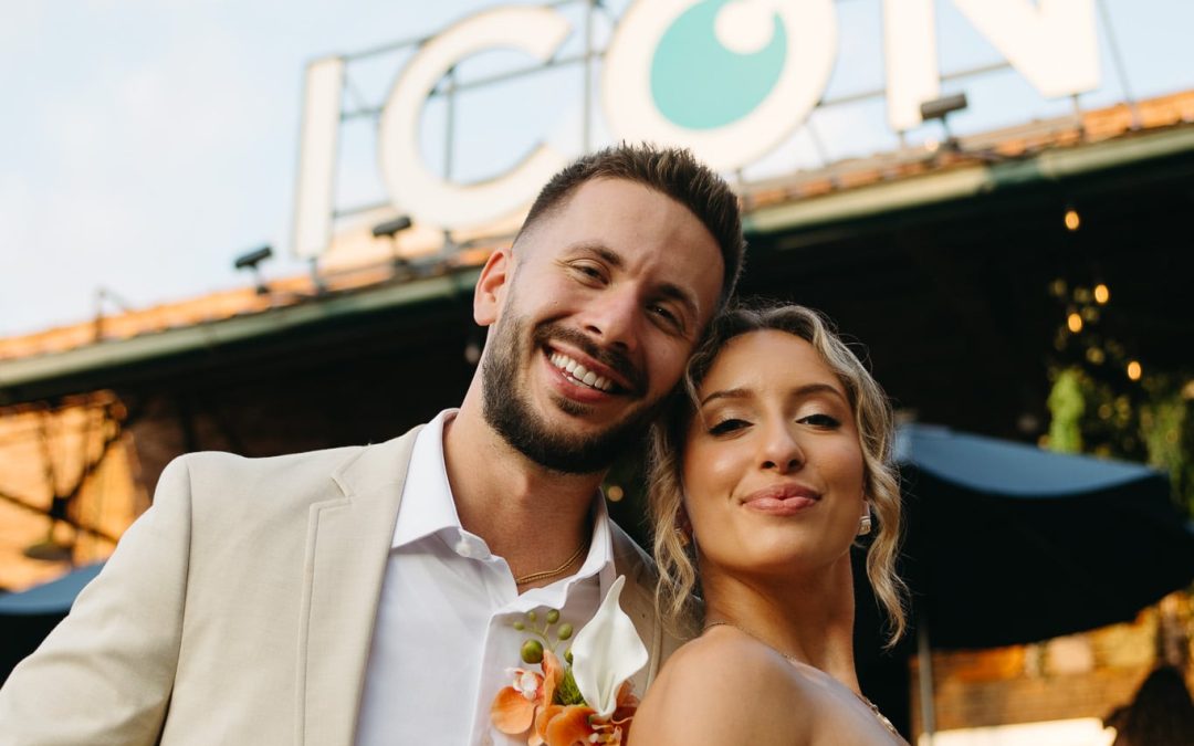 icon-events-weddings-bride-groom-portraits-christian-and-sydney-graber-icon-patio-sioux-falls-002