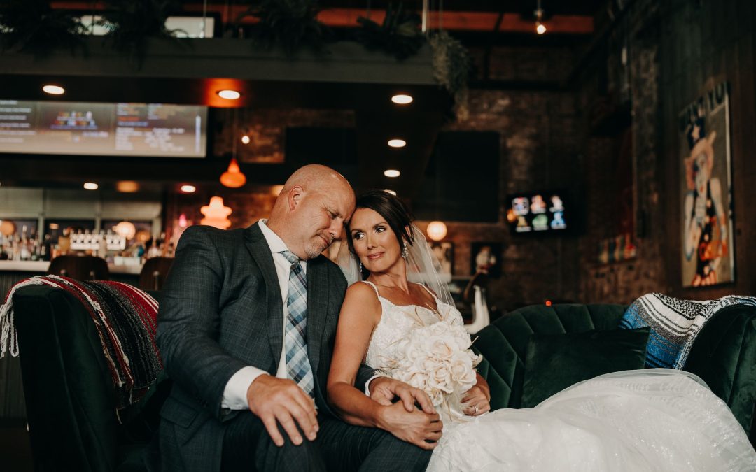 icon-events-weddings-bride-groom-portraits-dada-gastropub-sioux-falls-001-03