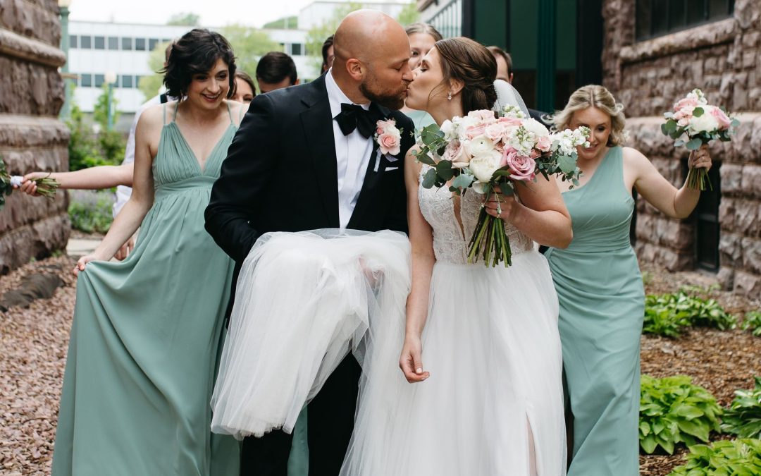 icon-events-weddings-bride-groom-portraits-justin-and-kelsey-rosebrock-sioux-falls-001-02