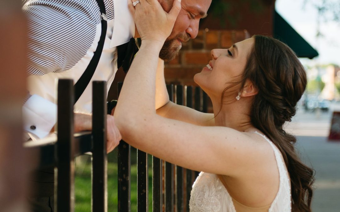 icon-events-weddings-bride-groom-portraits-justin-and-kelsey-rosebrock-sioux-falls-004