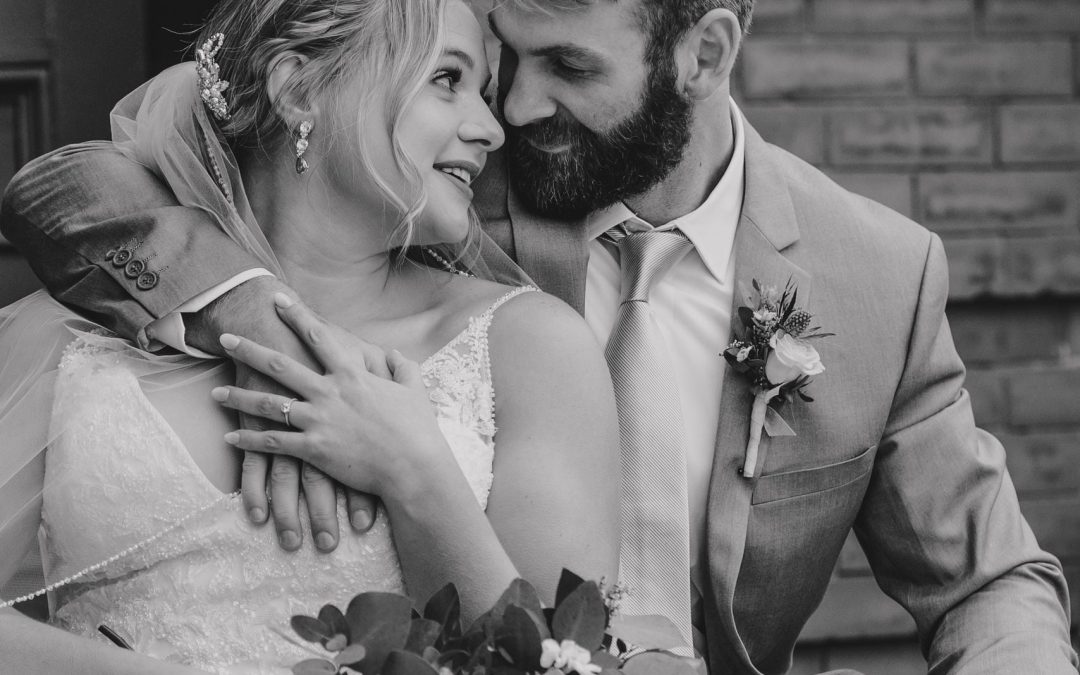 icon-events-weddings-bride-groom-portraits-sioux-falls-001-07