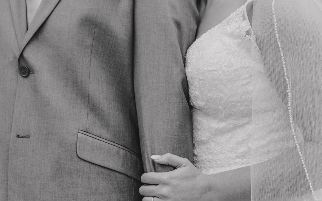 icon-events-weddings-bride-groom-portraits-sioux-falls-001-08