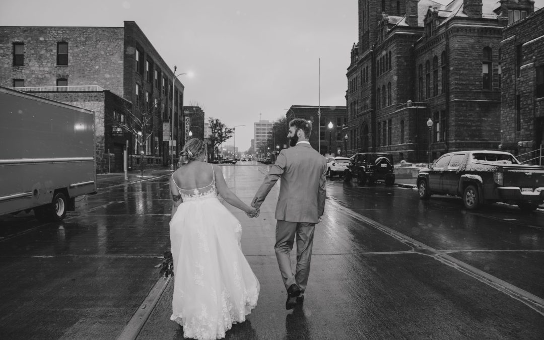 icon-events-weddings-bride-groom-portraits-sioux-falls-003-02