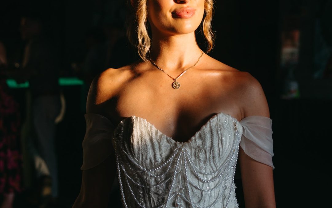 icon-events-weddings-bride-portraits-christian-and-sydney-graber-dada-gastropub-sioux-falls-005