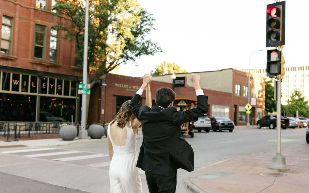 icon-events-weddings-bride-portraits-lara-and-evan-sioux-falls-012-02