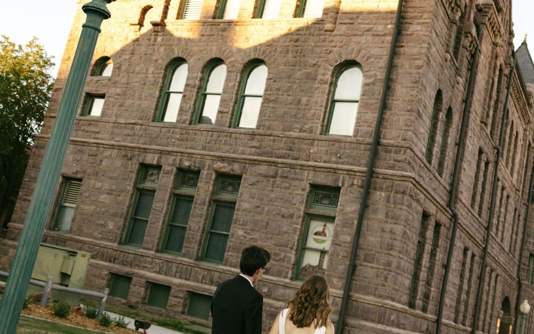 icon-events-weddings-bride-portraits-lara-and-evan-sioux-falls-028-02