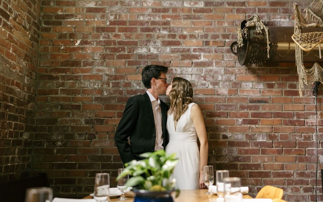 icon-events-weddings-bride-portraits-lara-and-evan-sioux-falls-036-02