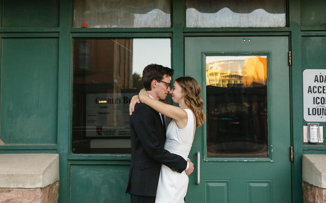 icon-events-weddings-bride-portraits-lara-and-evan-sioux-falls-054-02