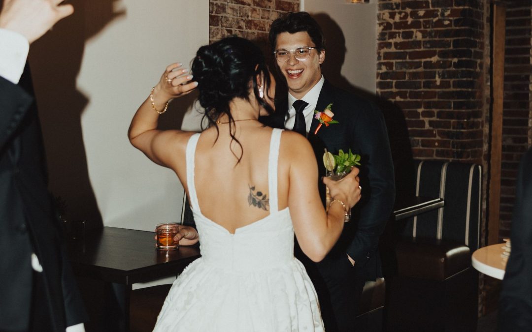 icon-events-weddings-cocktail-hour-myrtles-speakeasy-sioux-falls-015