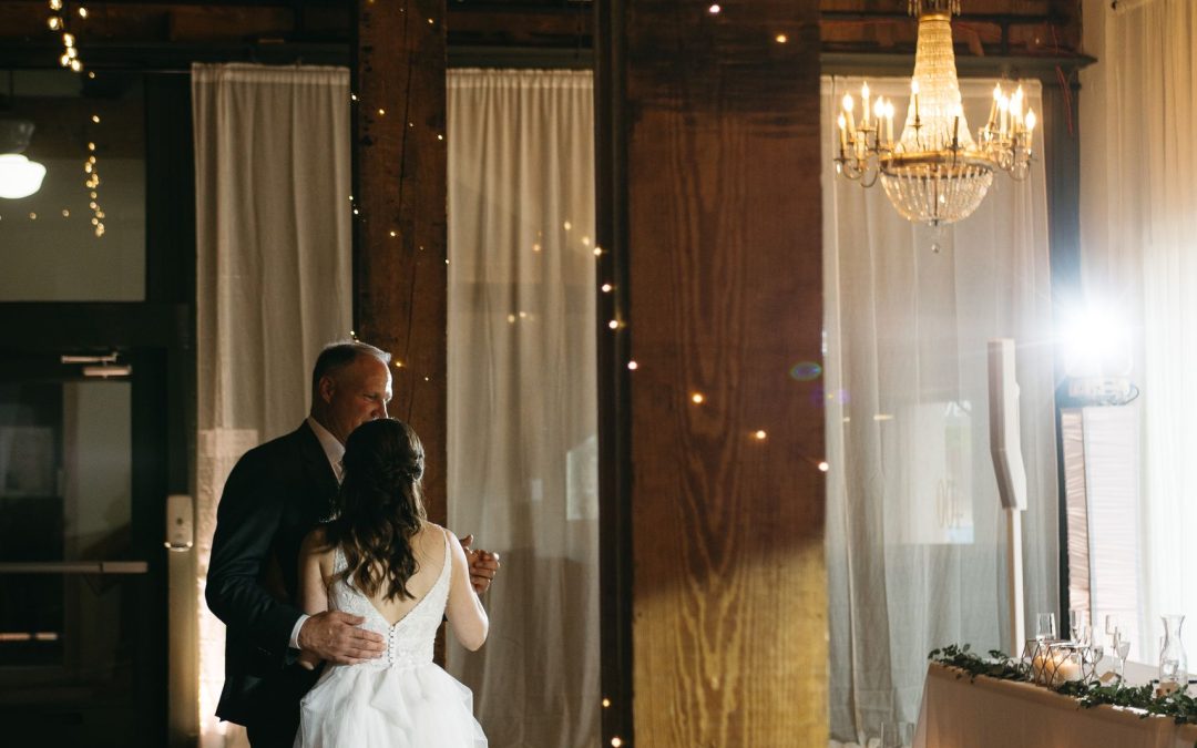 icon-events-weddings-father-daughter-dance-justin-and-kelsey-rosebrock-sioux-falls-001