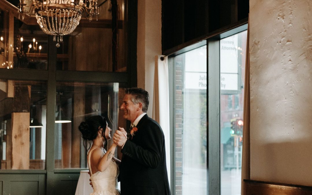 icon-events-weddings-father-daughter-dance-sioux-falls-001