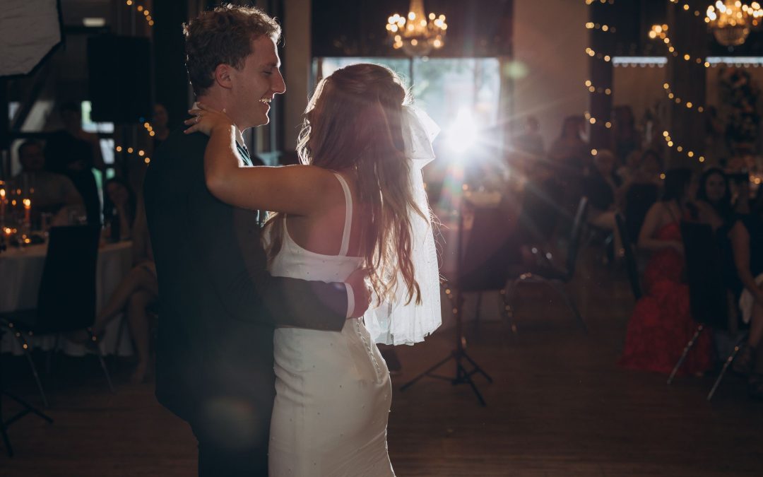 icon-events-weddings-first-dance-kaitie-and-max-sioux-falls-001